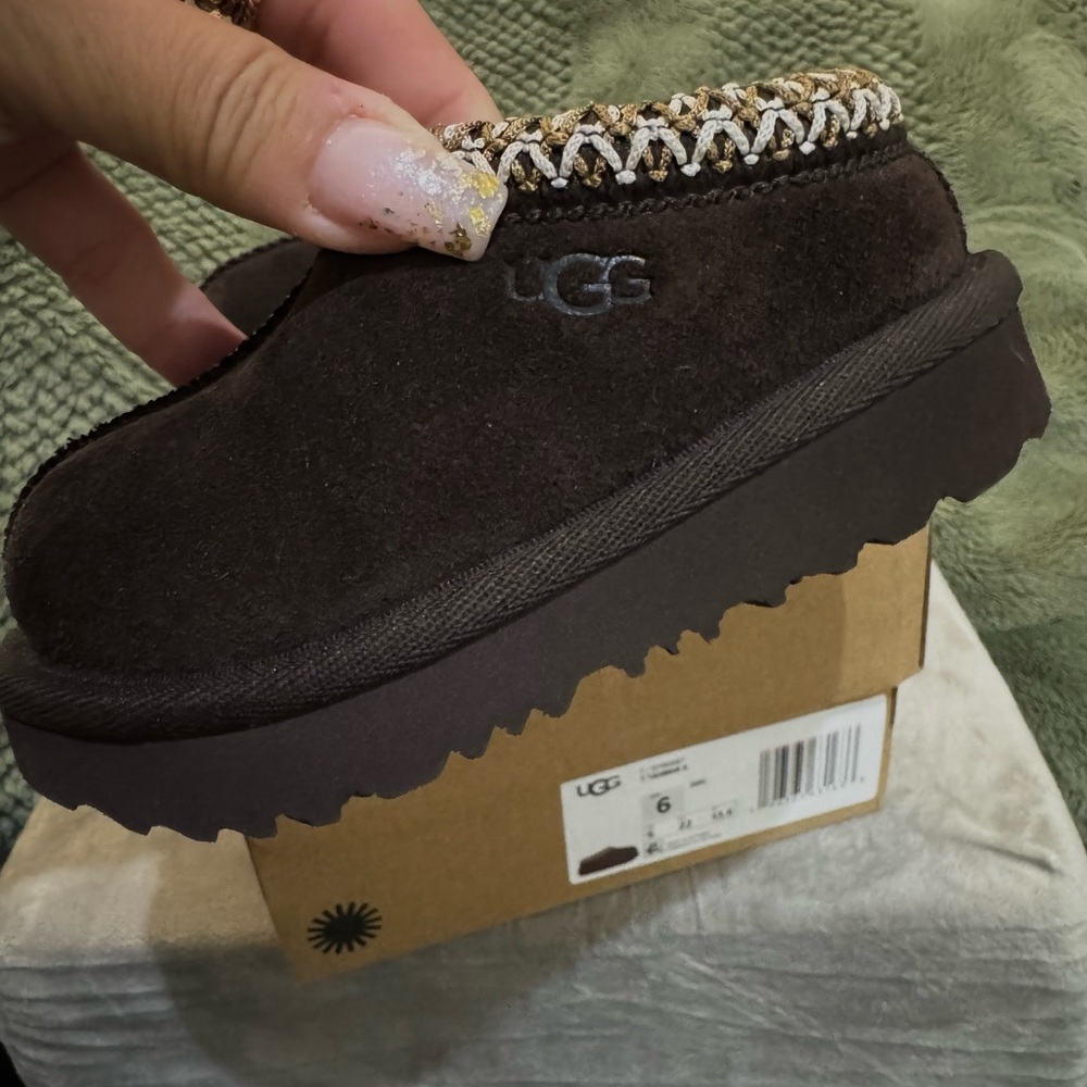 UGG Tasman II Slipper. Color: Dusted Cocoa